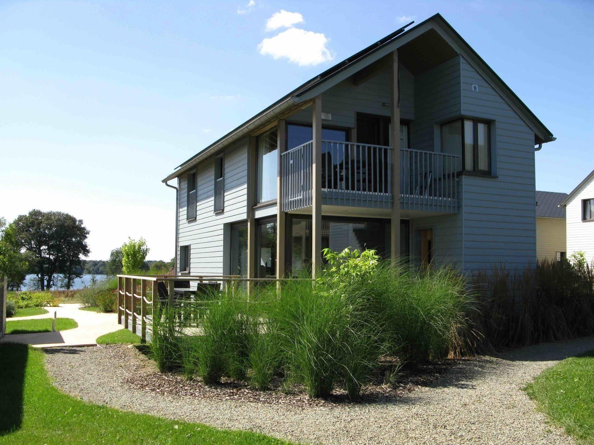 Boussu-lez-Walcourt Golden Lakes Village Ardennes מראה חיצוני תמונה