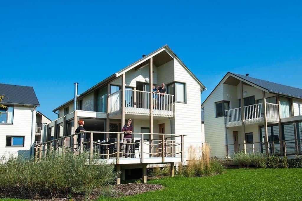 Boussu-lez-Walcourt Golden Lakes Village Ardennes מראה חיצוני תמונה