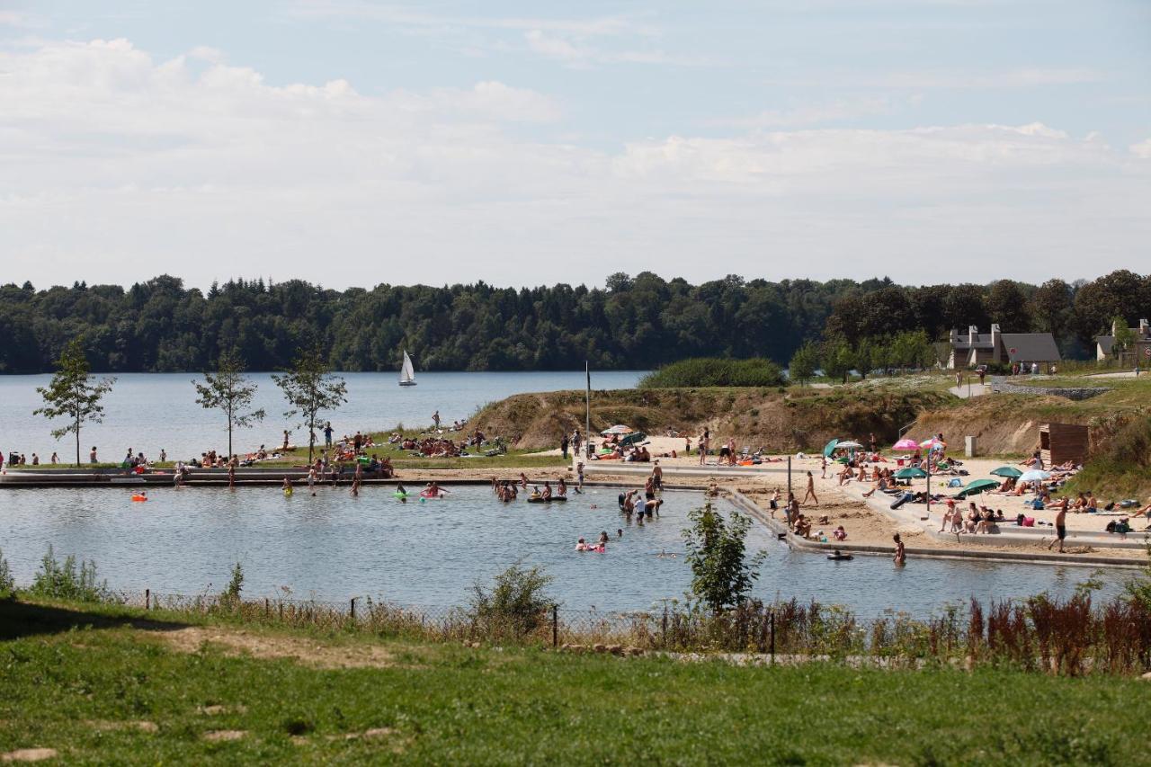 Boussu-lez-Walcourt Golden Lakes Village Ardennes מראה חיצוני תמונה